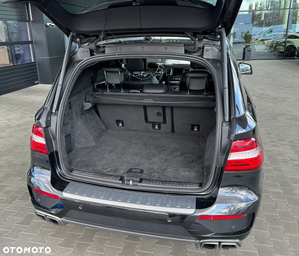 Mercedes-Benz ML 63 AMG 4-Matic - 19
