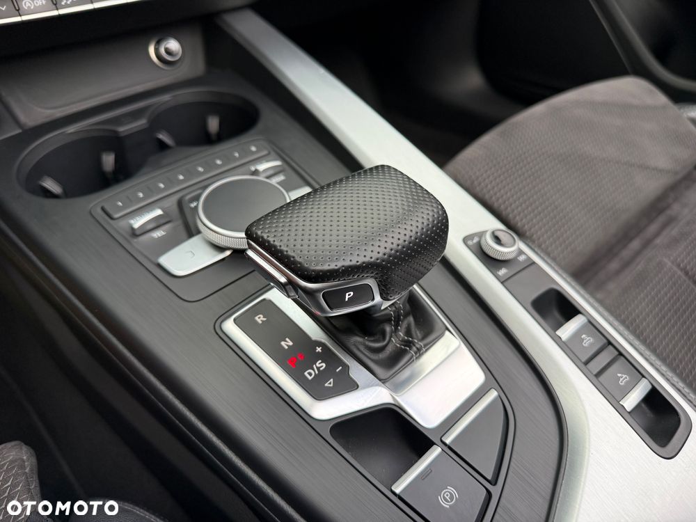 Audi A5 Cabrio 40 TDI S tronic S line - 36