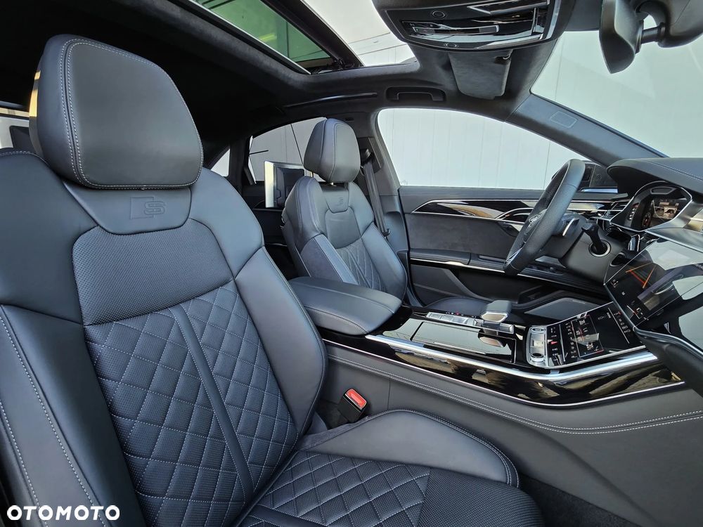 Audi A8 - 16