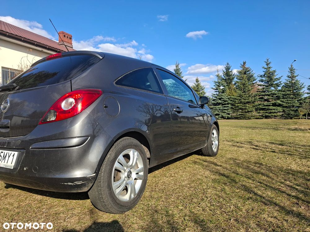 Opel Corsa 1.4 16V Satellite - 3