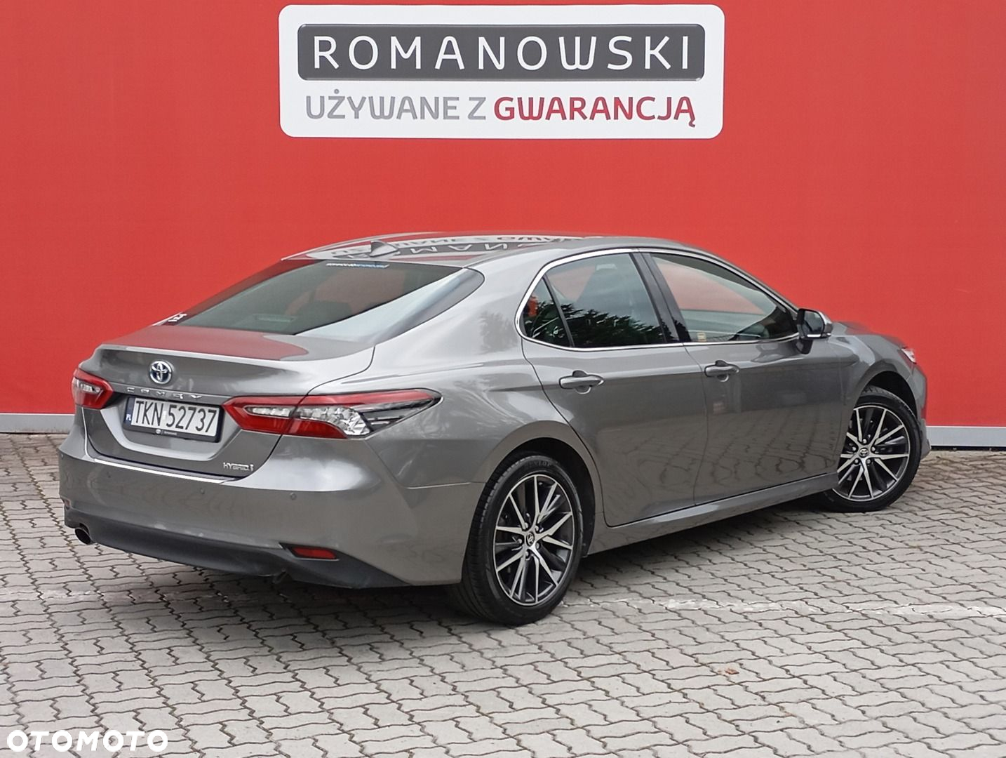 Toyota Camry - 7