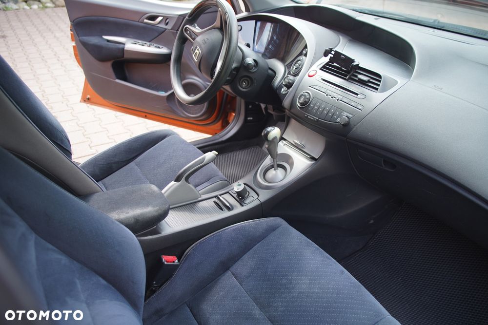 Honda Civic 1.4 Base - 9