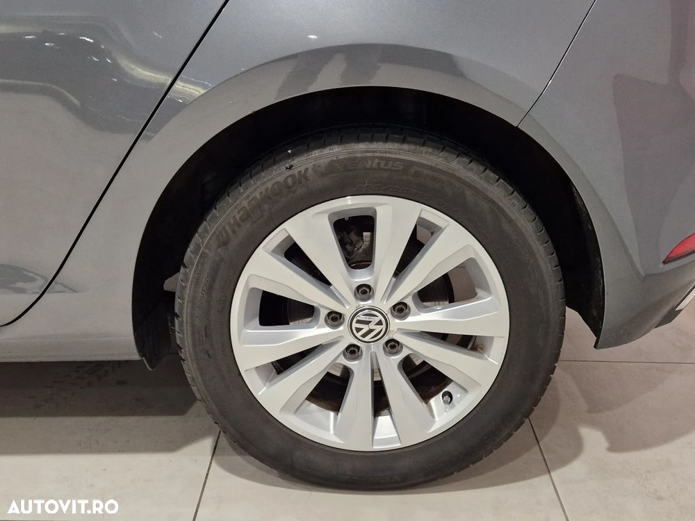 Volkswagen Golf 1.6 TDI Comfortline - 10