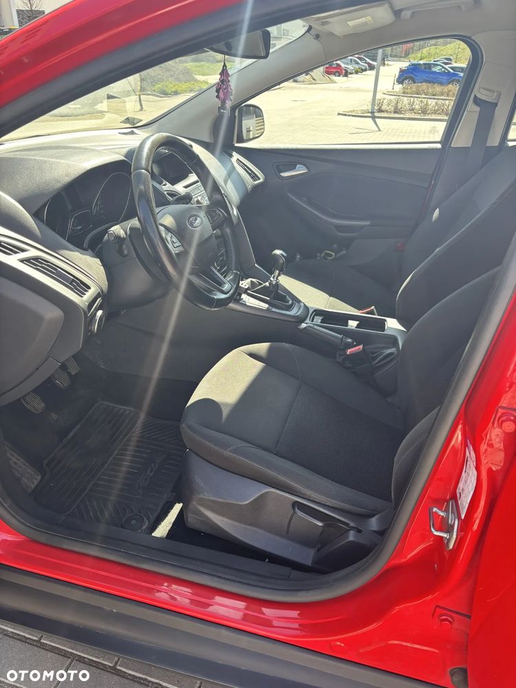 Ford Focus 1.5 TDCi Trend - 6