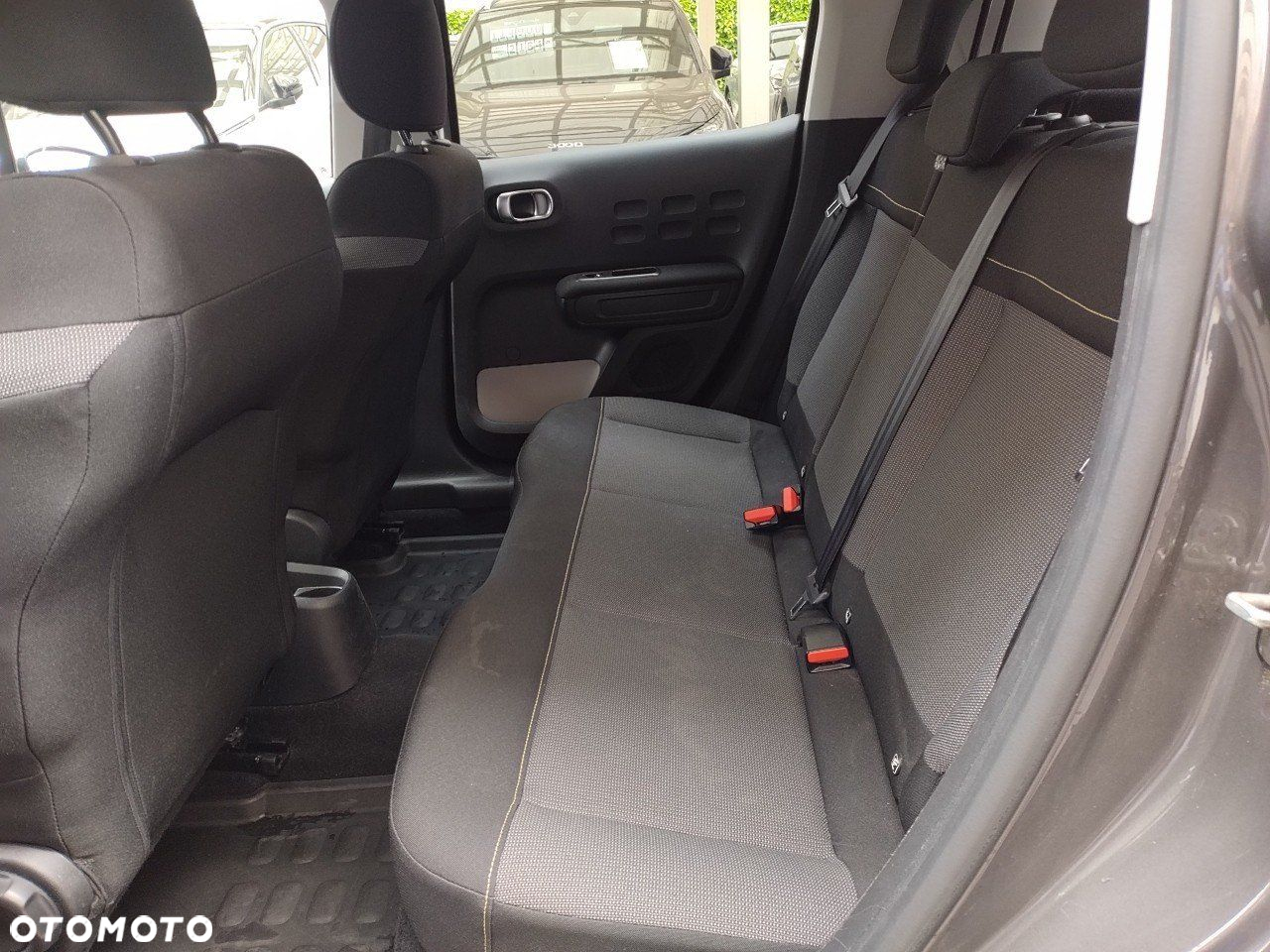 Citroën C3 1.2 PureTech GPF Shine - 10