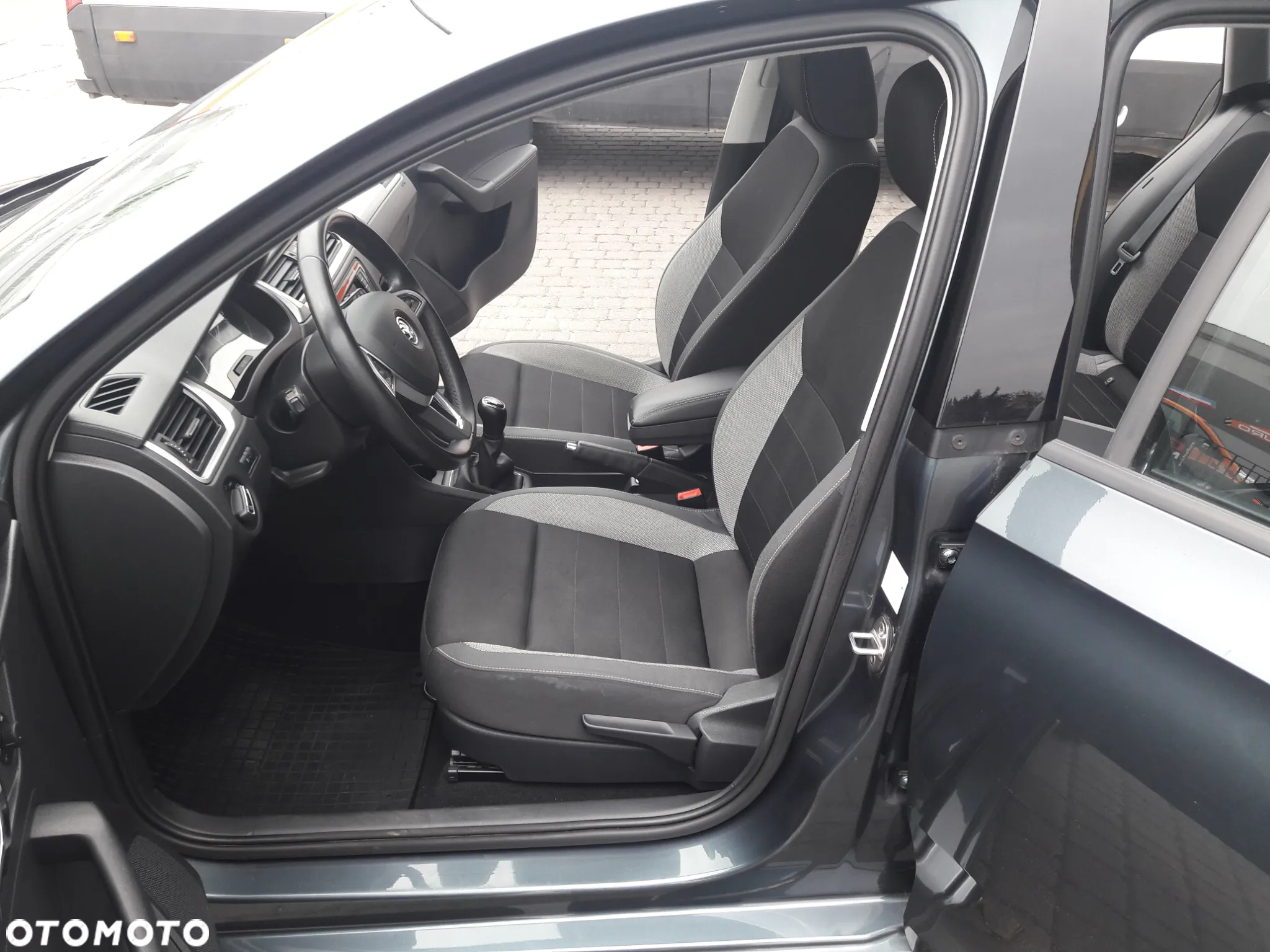 Skoda RAPID 1.4 TDI Ambition - 5