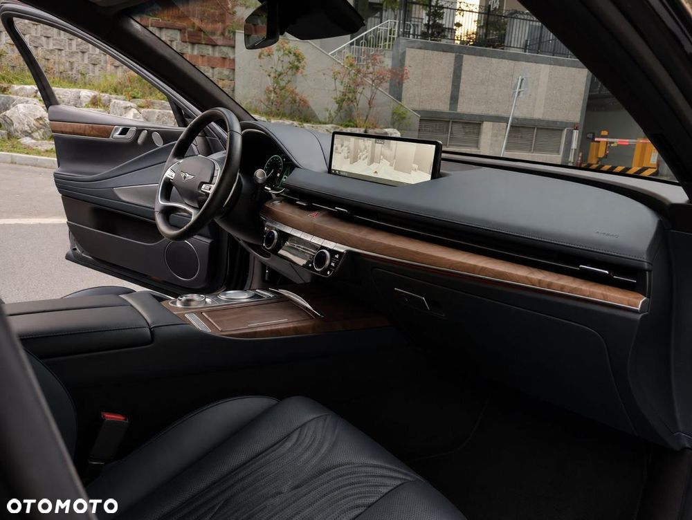Genesis G80 - 13