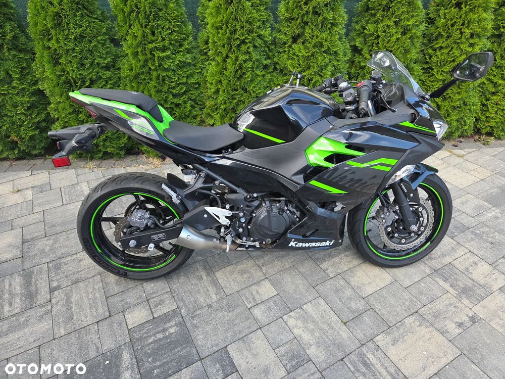 Kawasaki Ninja 400 - 2