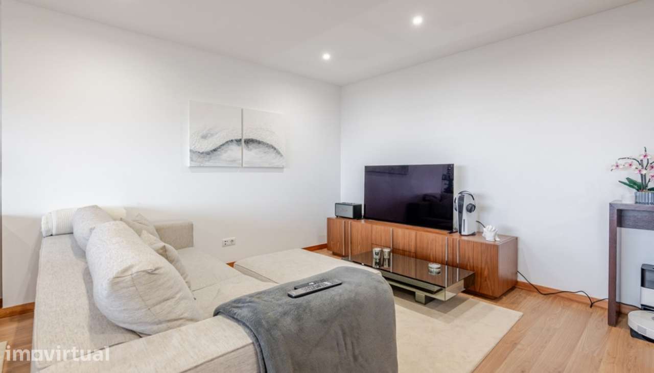 Apartamento T2 com varanda coberta à venda em Paranhos no Porto - Grande imagem: 5/23