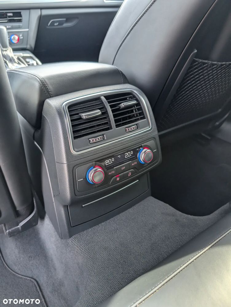 Audi A6 Avant 3.0 TDI quattro S tronic - 13