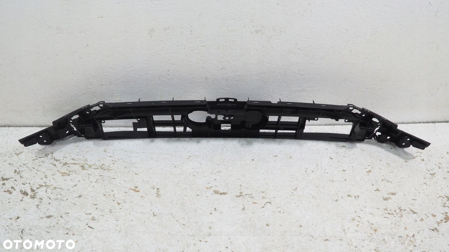 Audi A6 C8 wzmocnienie grilla 4K0807233C - 5