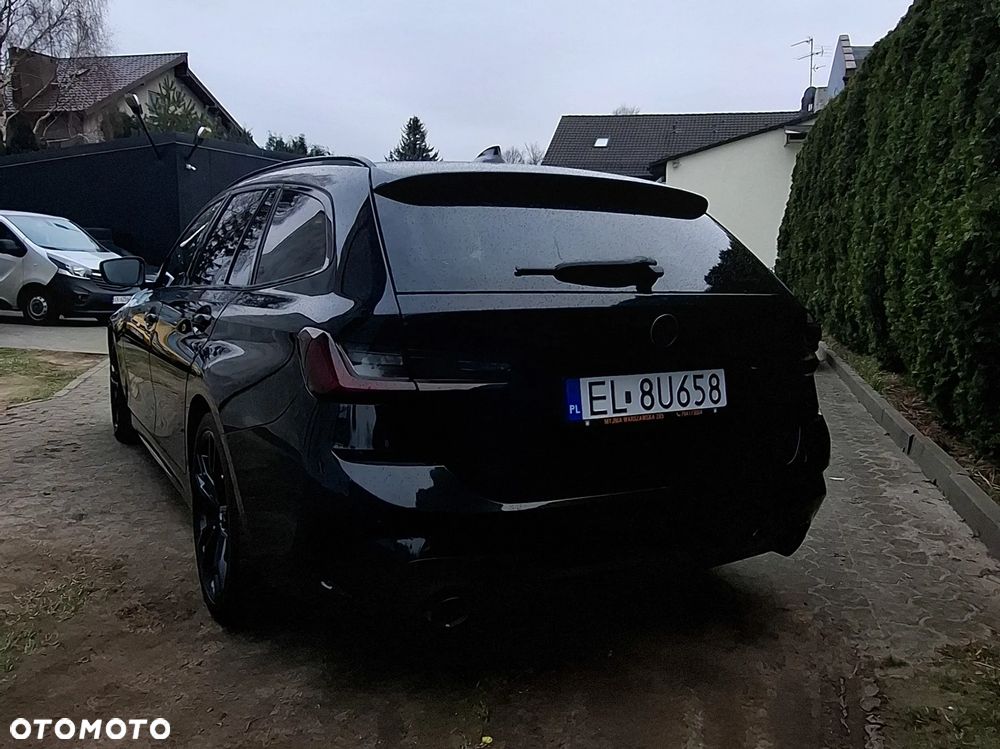 BMW Seria 3 330i - 4