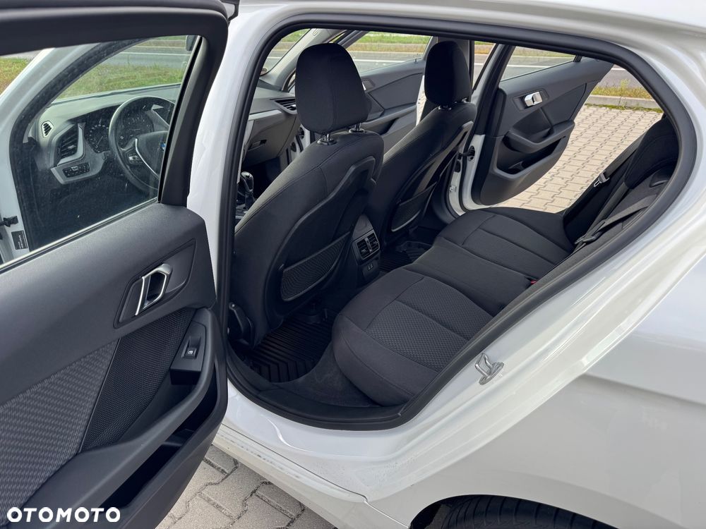 BMW Seria 1 - 13