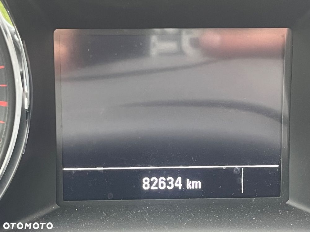 Opel Astra 1.2 T Light S&S - 9