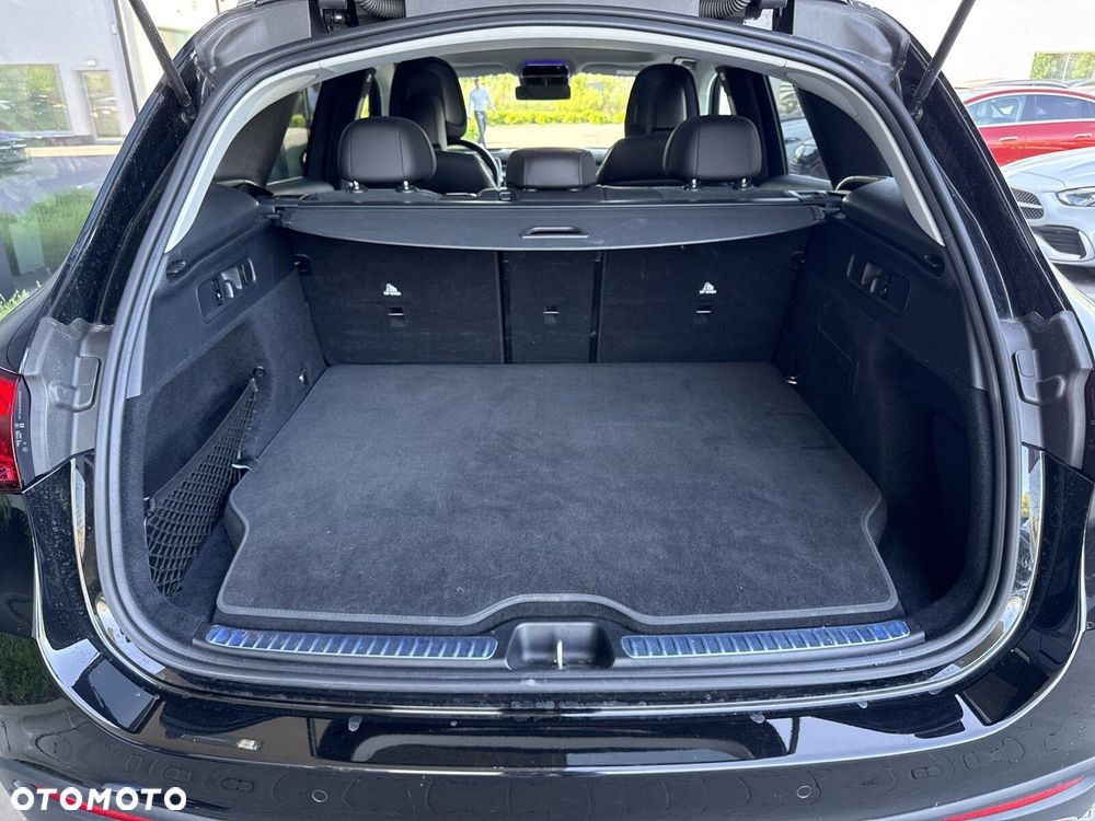 Mercedes-Benz GLC - 25