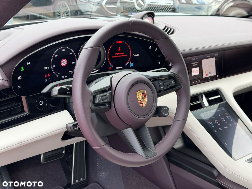 Porsche Taycan 105kWh Performance Plus - 14