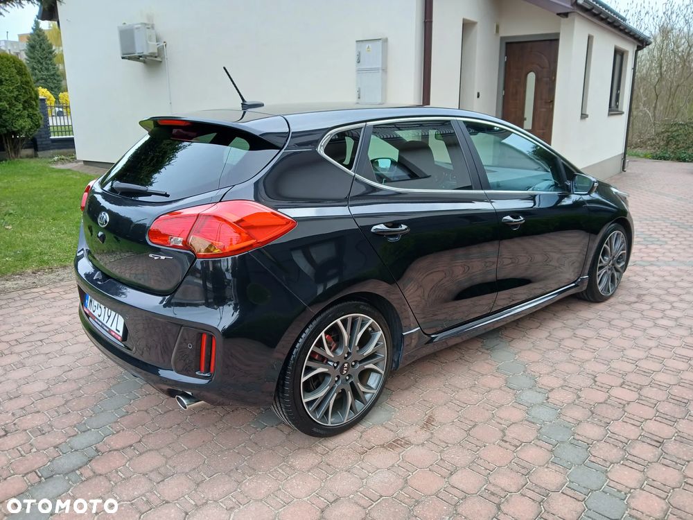 Kia Ceed 1.6 T-GDI GT - 10