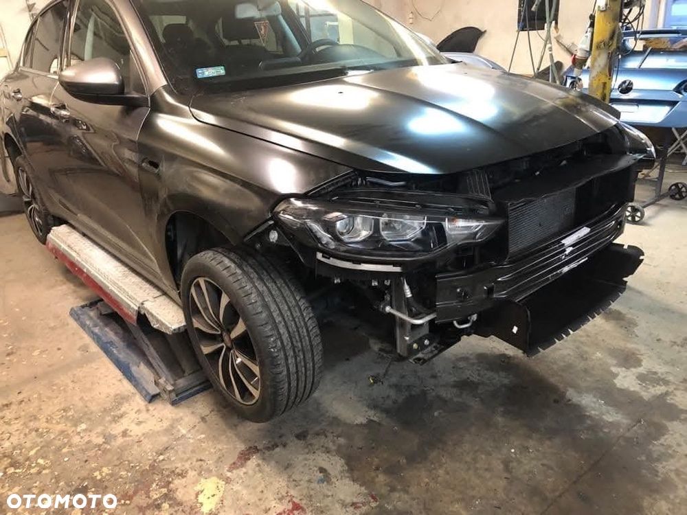 Fiat Tipo 1.4 16V Lounge - 28