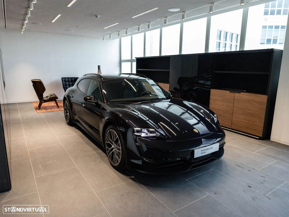 Porsche Taycan Sport Turismo - 3