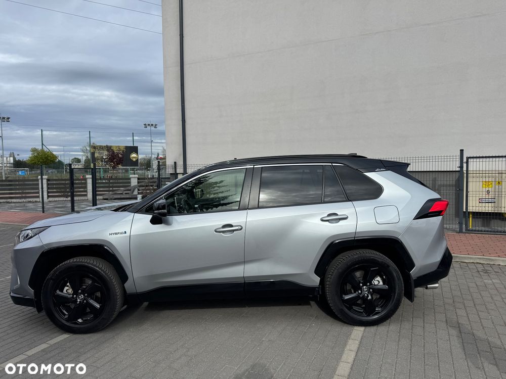 Toyota RAV4 - 10