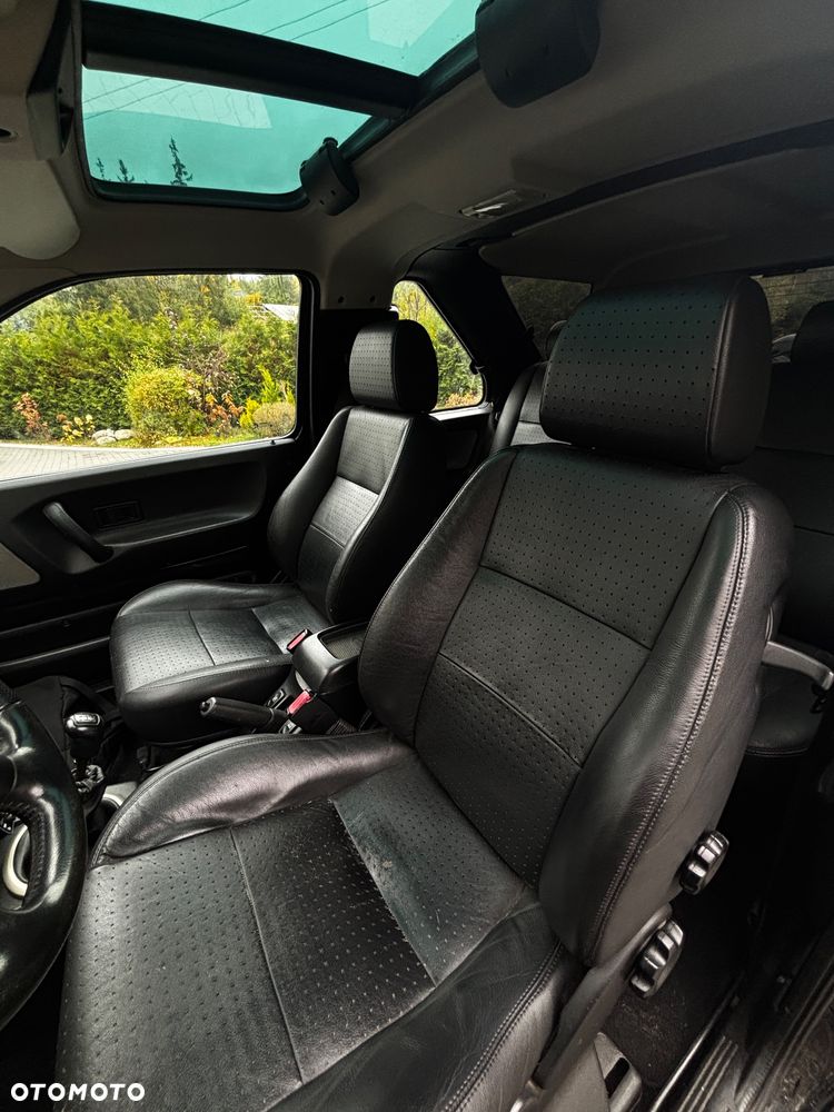 Land Rover Freelander 2.0 D - 9