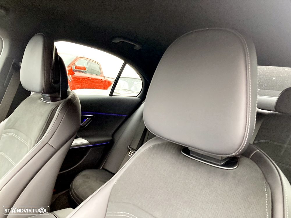 Mercedes-Benz E 300 e AMG Line - 21