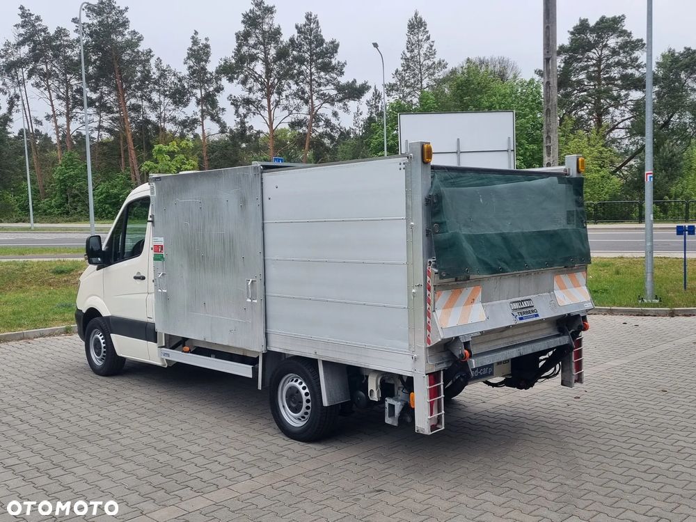 Mercedes-Benz Sprinter - 14