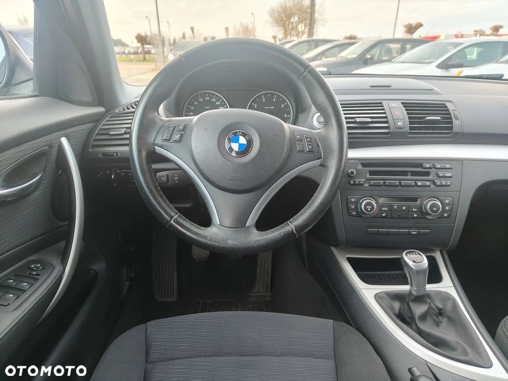 BMW Seria 1 - 19