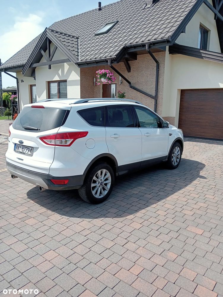 Ford Kuga 2.0 TDCi 2x4 Trend - 4