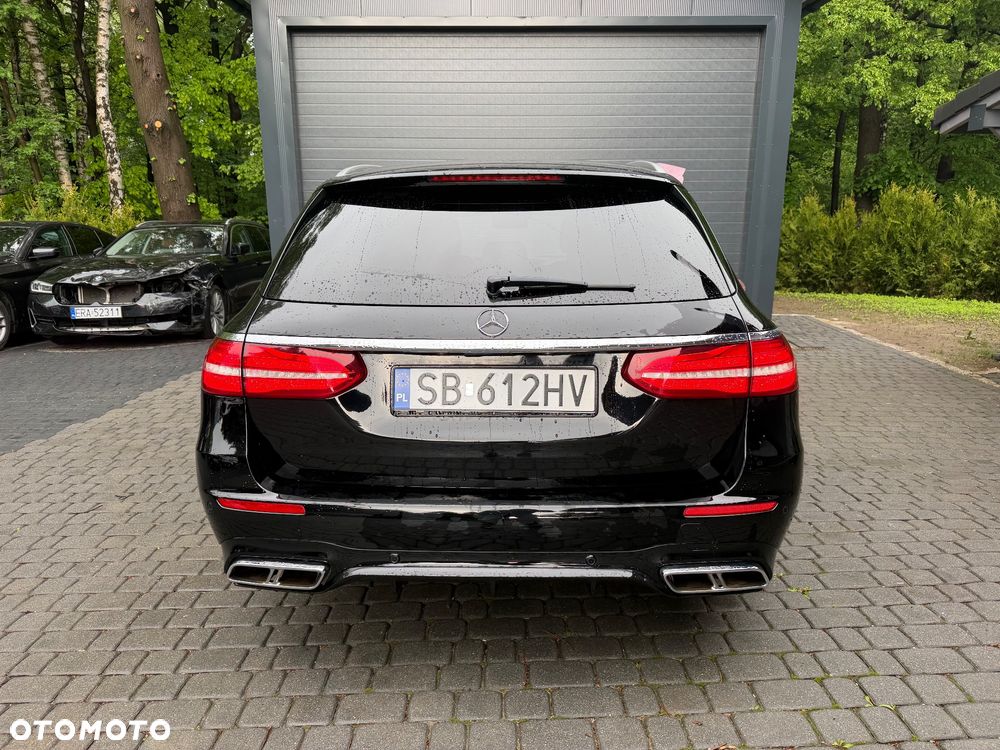 Mercedes-Benz Klasa E AMG 63 S 4Matic+ AMG Speedshift MCT-9G - 14