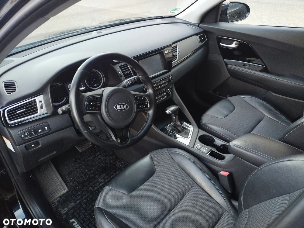 Kia Niro 1.6 GDI Hybrid L Business Line - 6