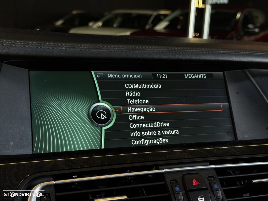BMW 740 d xDrive Pack M - 42