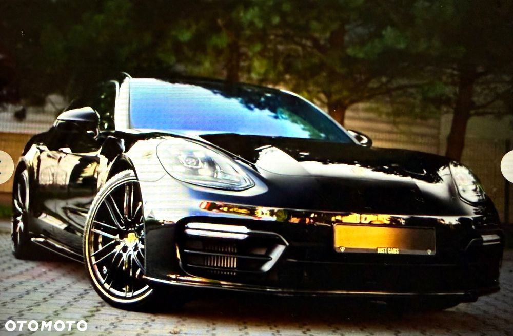 Porsche Panamera 4 E-Hybrid - 10