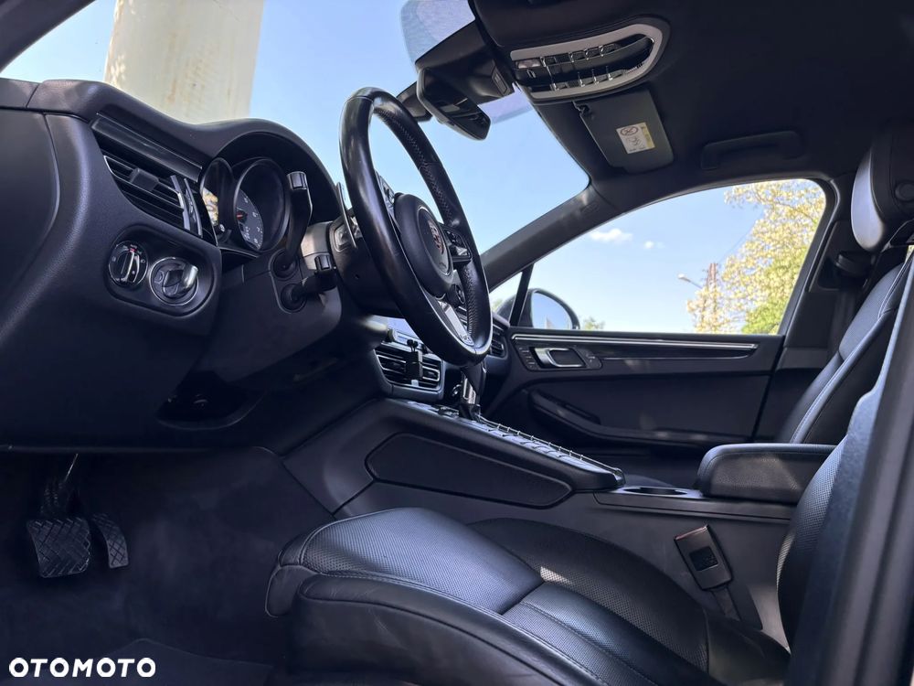 Porsche Macan - 11
