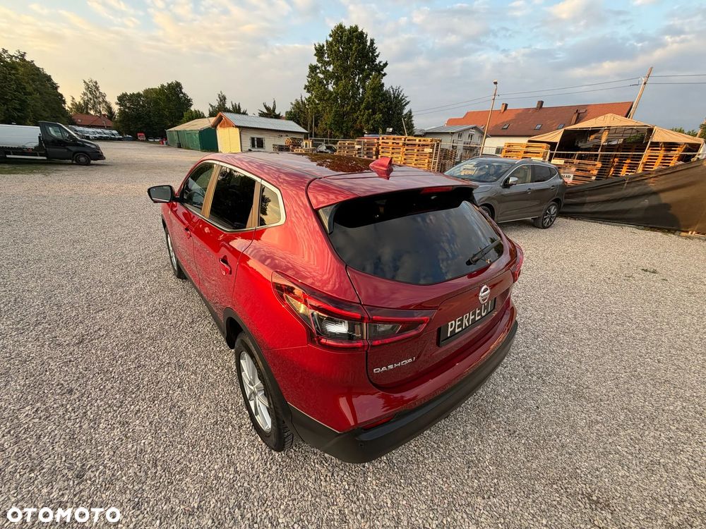 Nissan Qashqai 1.3 DIG-T N-Connecta EU6d - 38