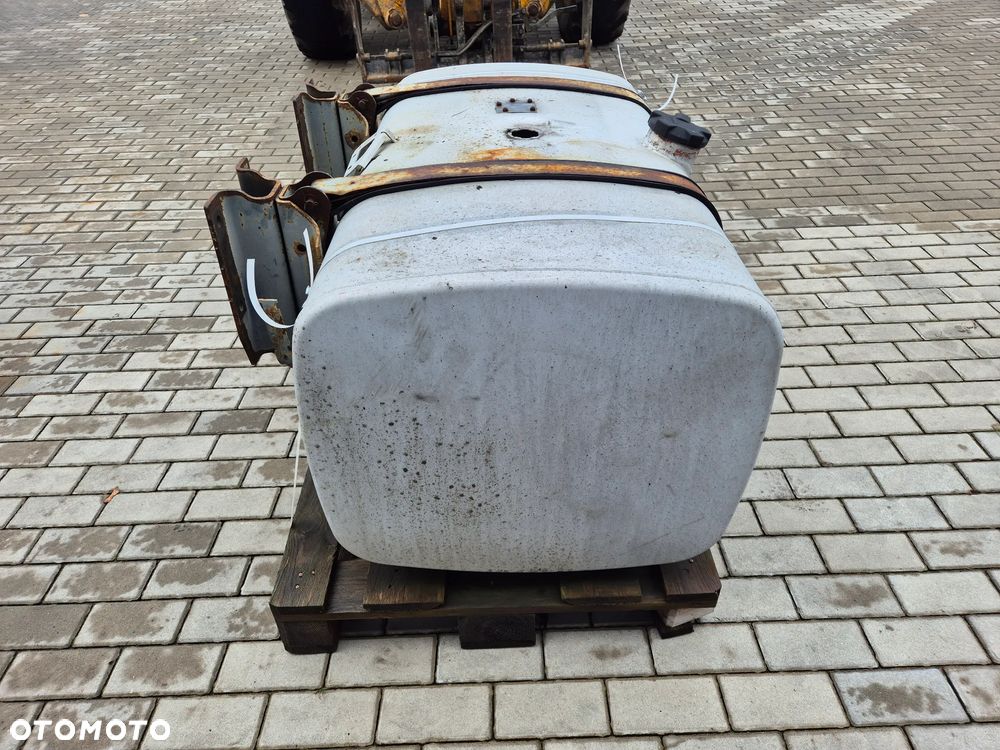 ZBIORNIK PALIWA KOMPLETNY DAF XF 105 106 , CF EURO 6 DŁ-115 SZER-68 WYS-59 - 2