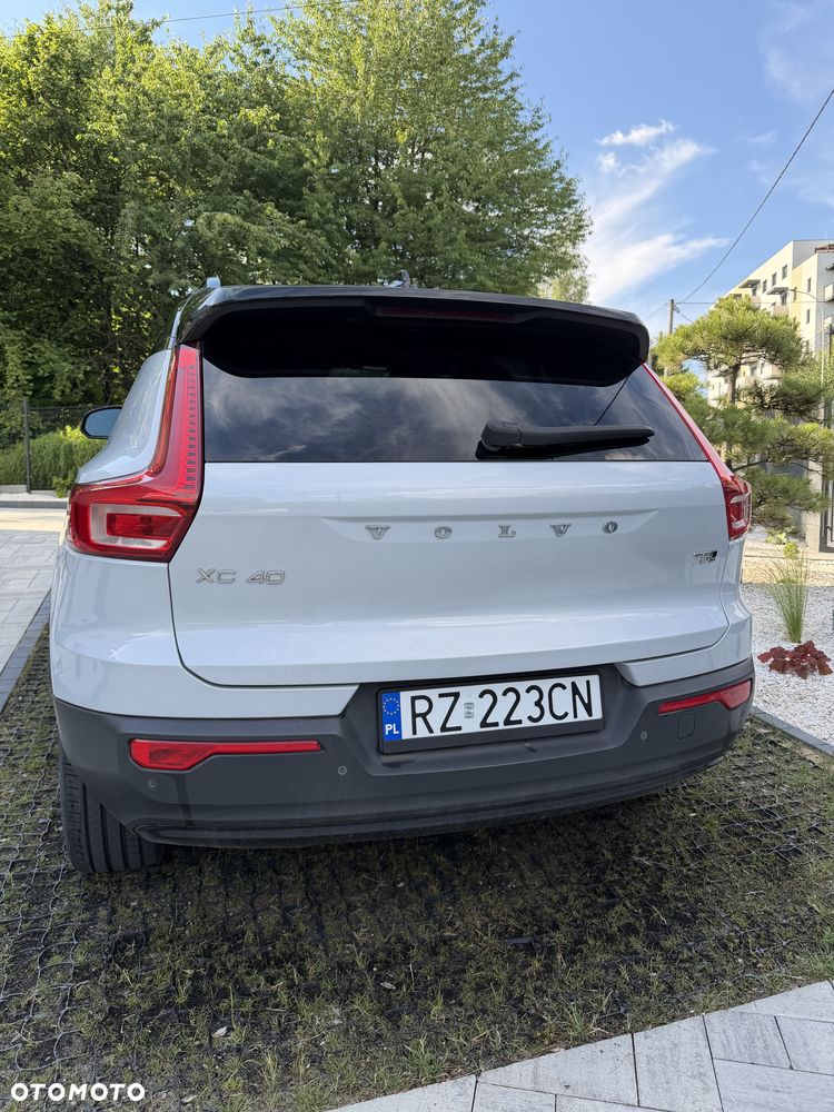 Volvo XC 40 T5 AWD R-Design - 5