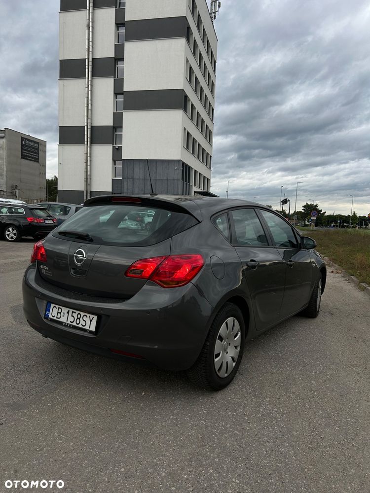 Opel Astra - 10