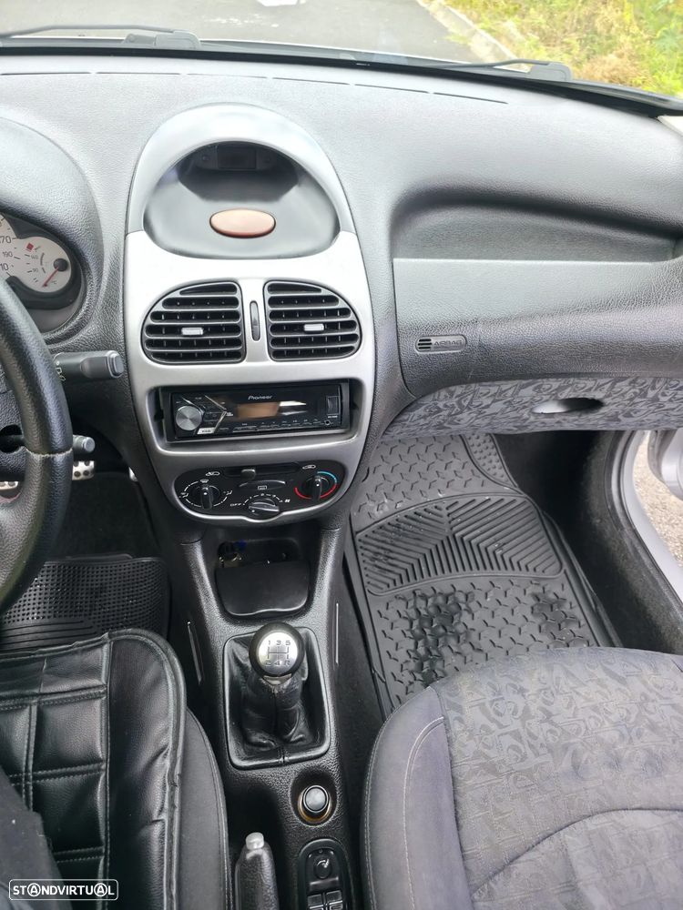 Peugeot 206 1.4 Quick Silver - 21