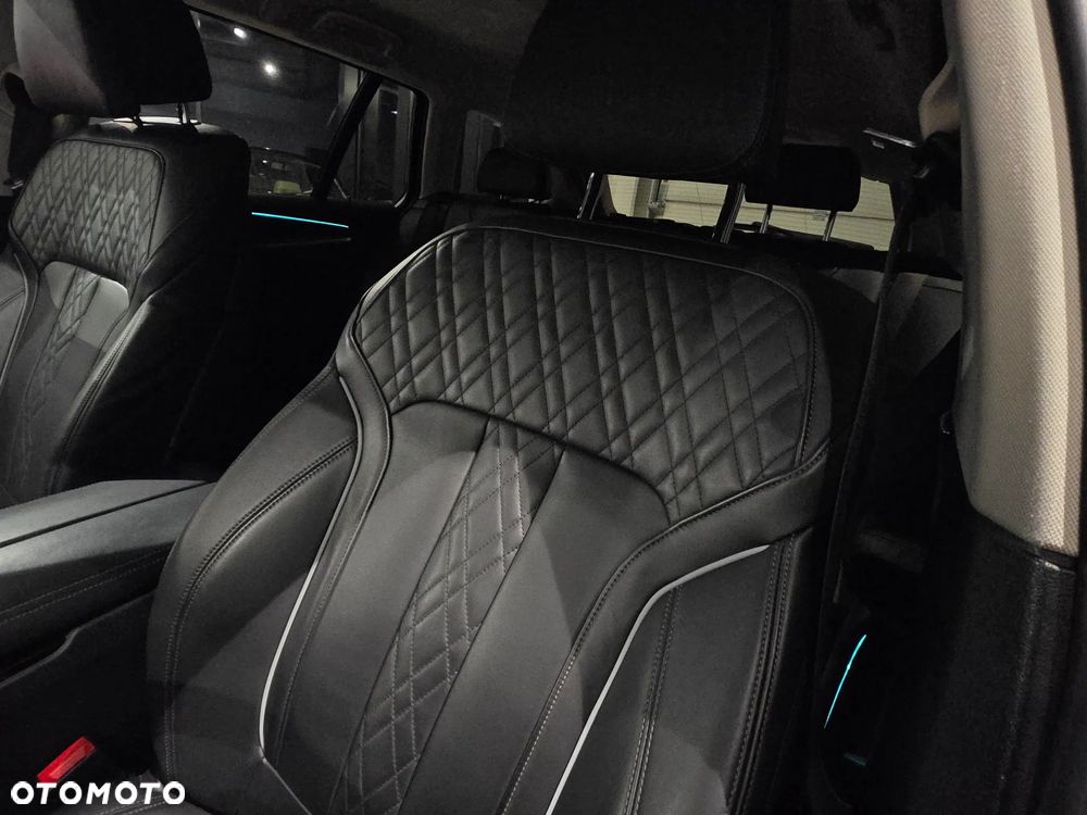 BMW Seria 5 530e Luxury Line - 12