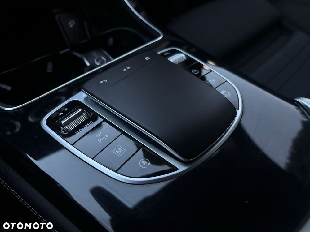 Mercedes-Benz GLC 220 d 4Matic 9G-TRONIC - 23