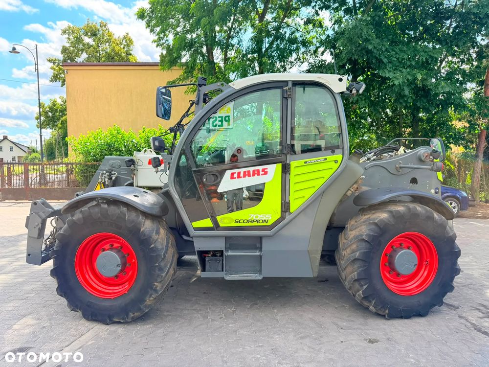 Claas Scorpion 7055 Varipower - 16