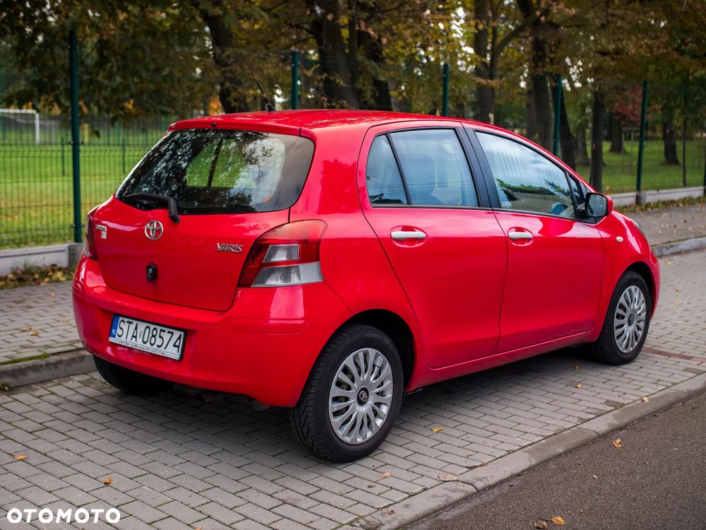 Toyota Yaris - 7