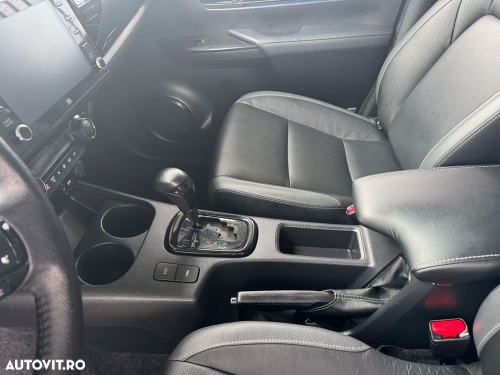 Toyota Hilux 4x4 Double Cab Autm. Invincible - 17