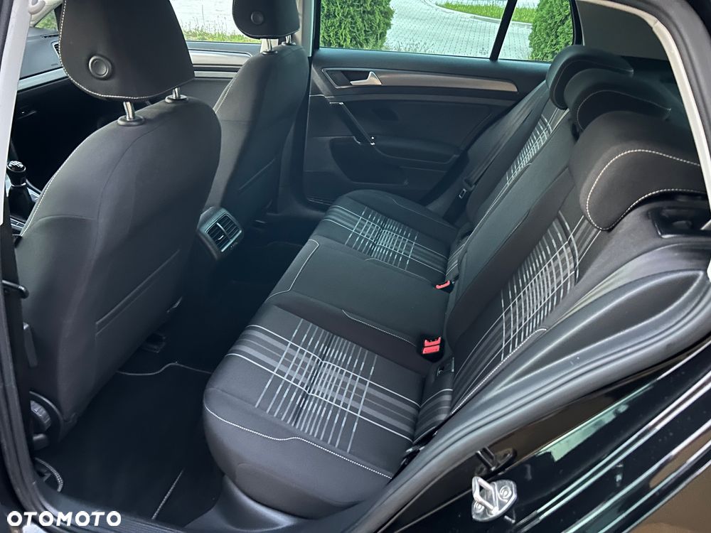 Volkswagen Golf 1.2 TSI BlueMotion Technology Lounge - 20