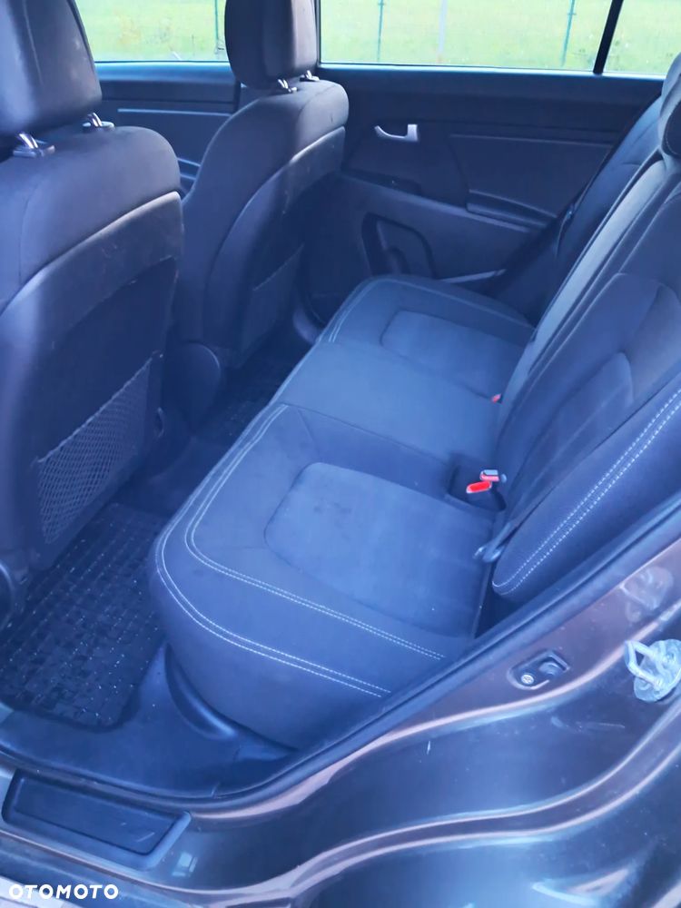 Kia Sportage 1.7 CRDI M 2WD - 9