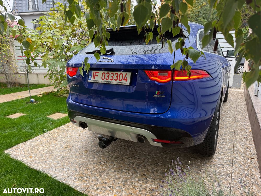 Jaguar F-Pace - 10