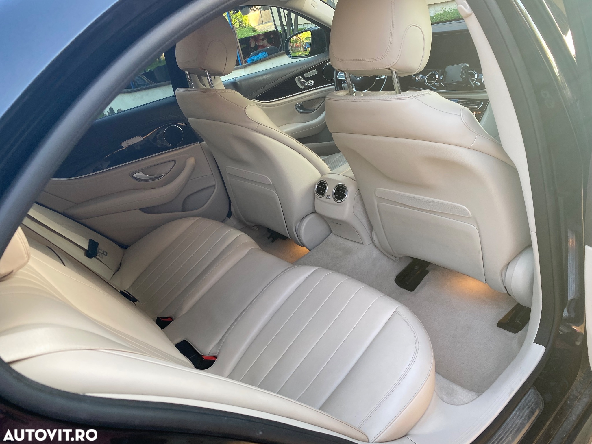 Mercedes-Benz E 220 d 4MATIC Aut. - 15