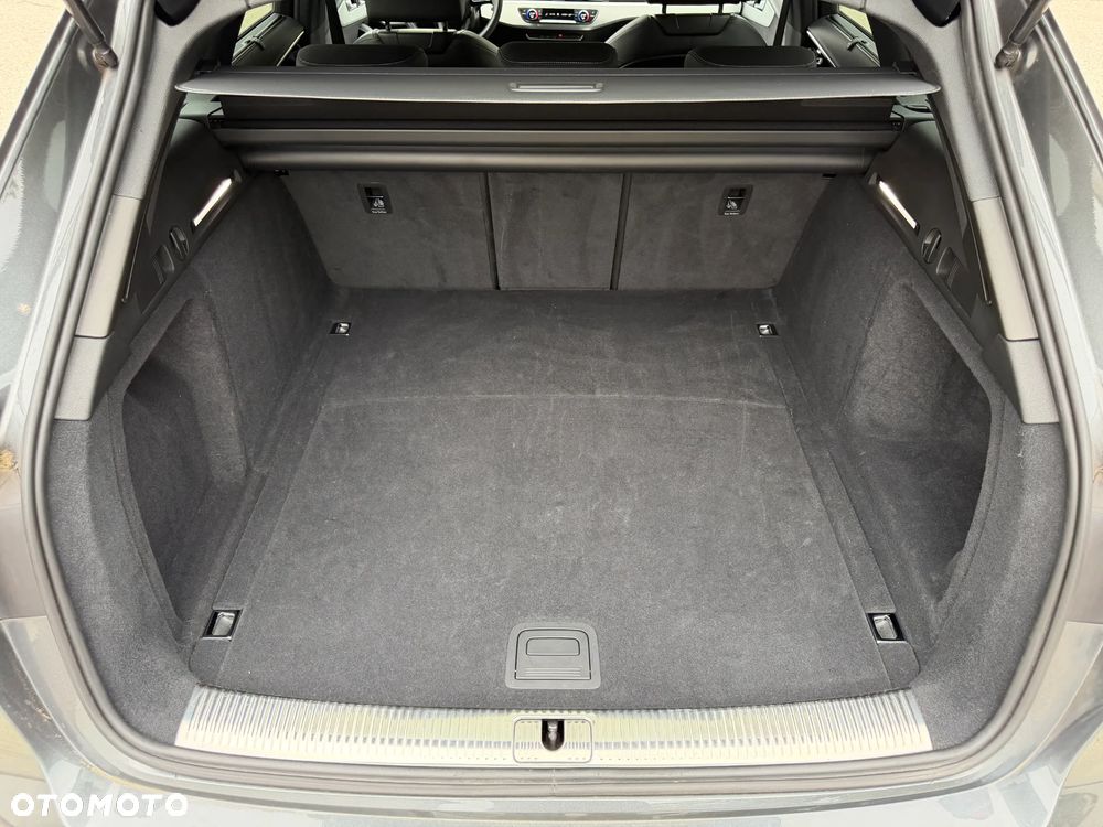 Audi A4 Avant 35 TDI mHEV S Line S tronic - 34