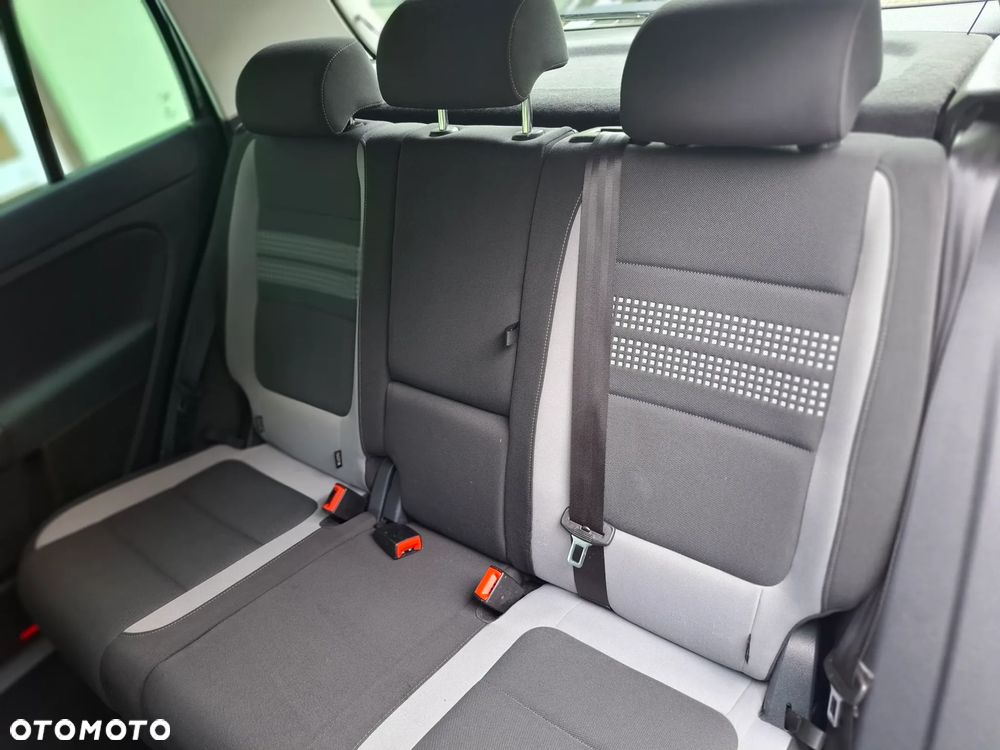 Volkswagen Golf Plus 1.6 TDI Comfortline - 8